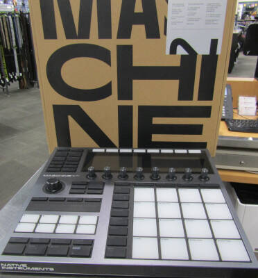Native Instruments MASCHINE Plus Standalone Music Production